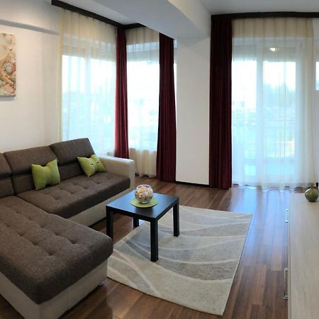 Alcomar Apartment - Summerland Mamaia Εξωτερικό φωτογραφία