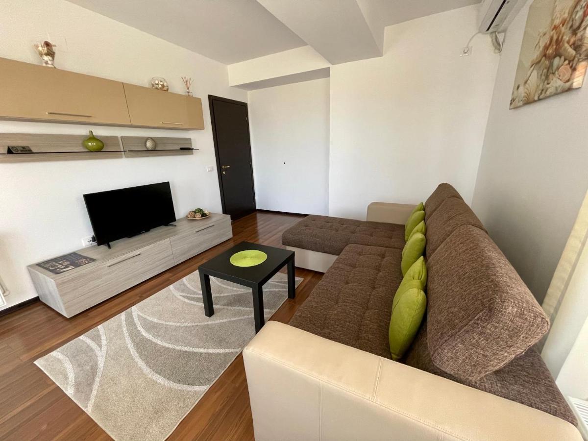 Alcomar Apartment - Summerland Mamaia Εξωτερικό φωτογραφία